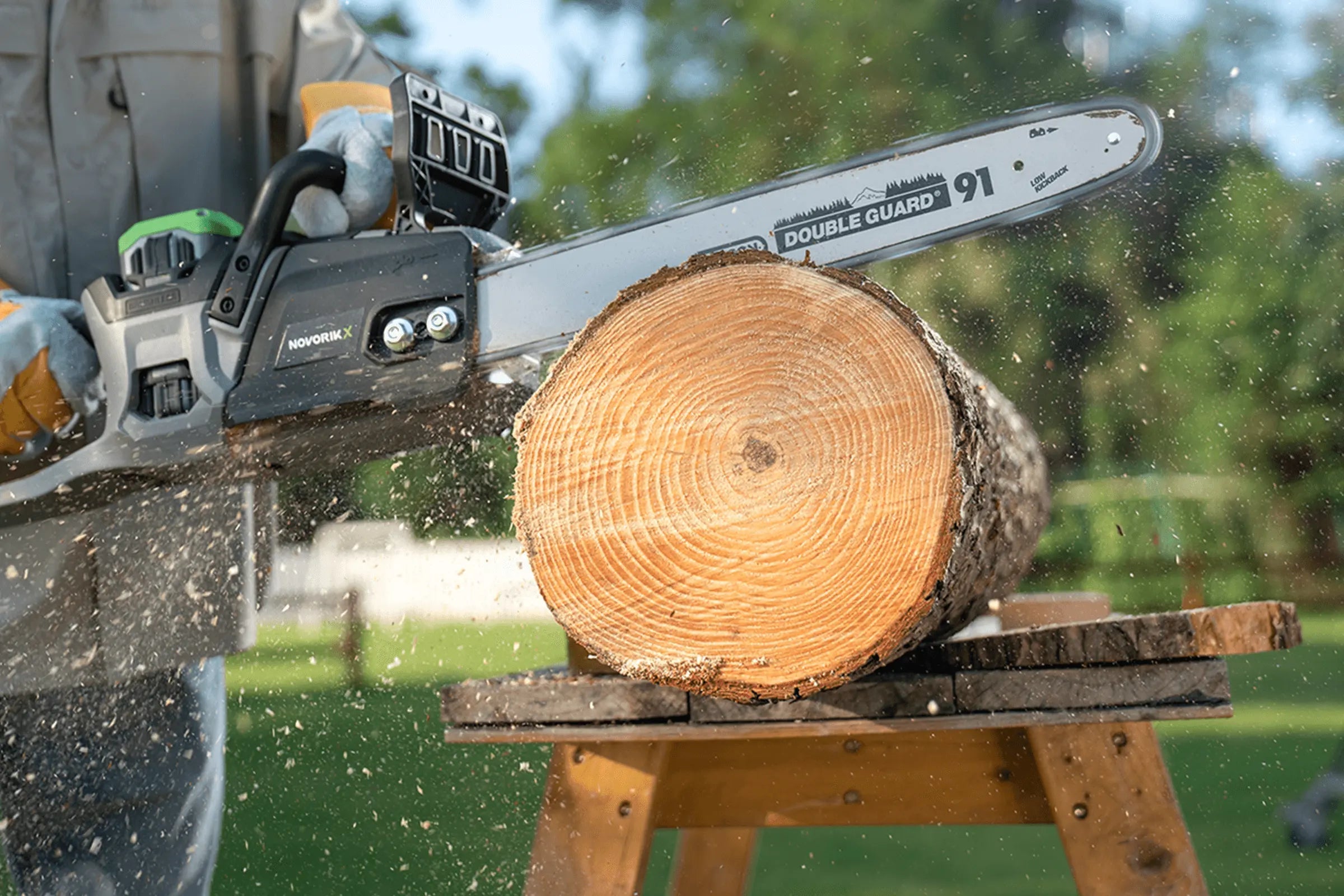 How-to-Cut-Fallen-Trees-Safely-and-Effectively-with-a-Chainsaw-by-NovorikX NovorikX